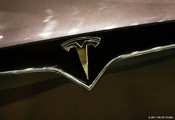 reuters tesla stelt begin productie cybertruck uit