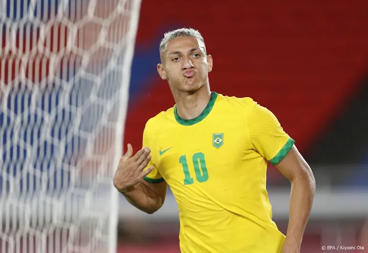 richarlison helpt brazilie aan zege op duitsland