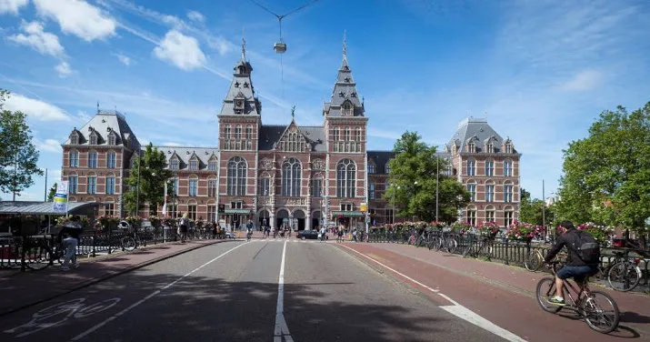 rijksmuseum verwerft 15e eeuws chinees doek