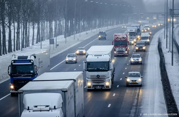 rijkswaterstaat nog steeds gevaarlijk op de weg