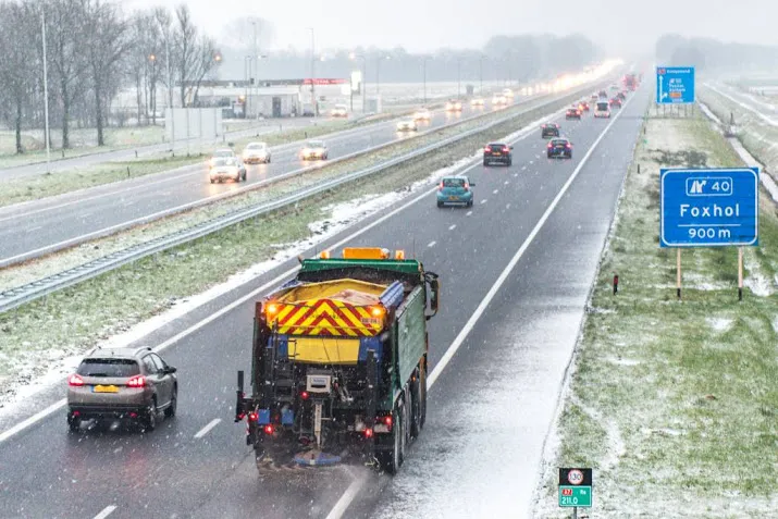 rijkswaterstaat strooit meer zout