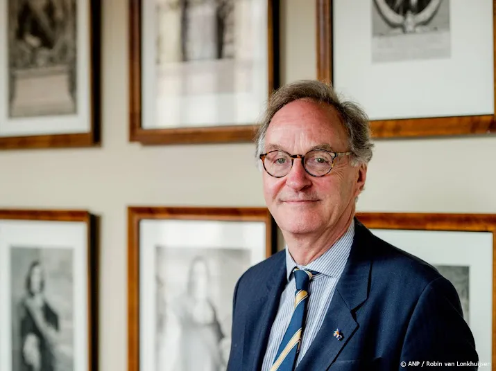 rinnooy kan onderzoekt vermeende beinvloeding paleis in zaak poch