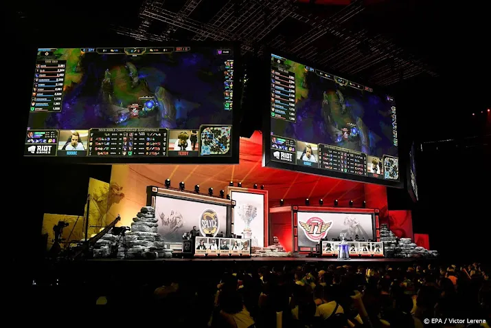 riot games schikt voor 100 miljoen om slechte behandeling vrouwen