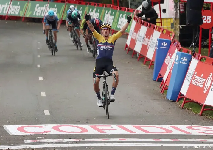 ritwinnaar roglic blij met geweldige ploeggenoot kuss