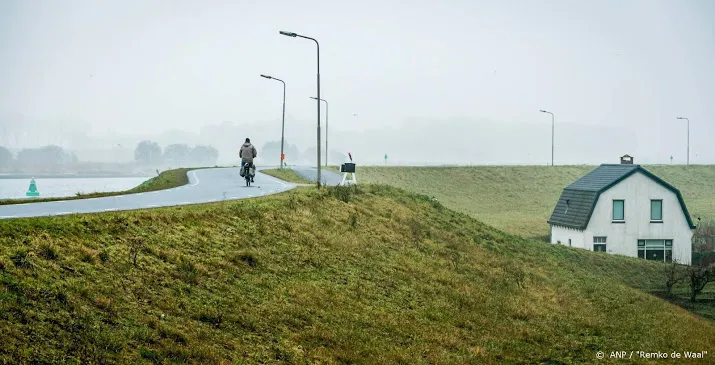 rivierdijken mogelijk sterker dan gedacht