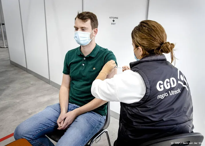 rivm coronavaccins beschermen ook tegen overdracht delta variant