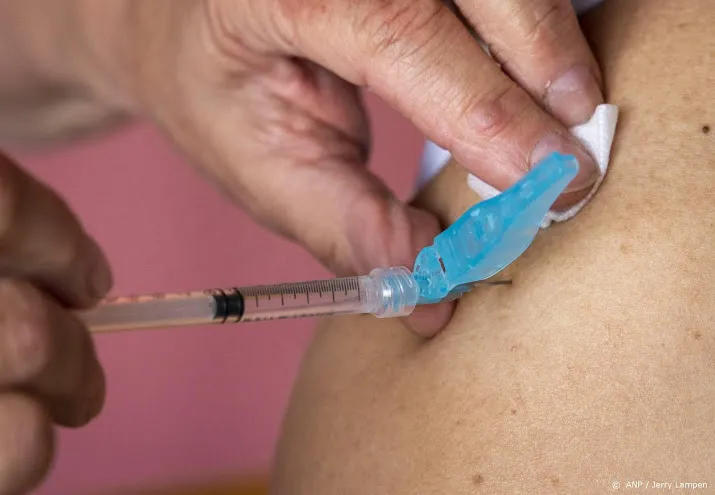 rivm doet onderzoek naar langetermijneffectiviteit coronavaccins