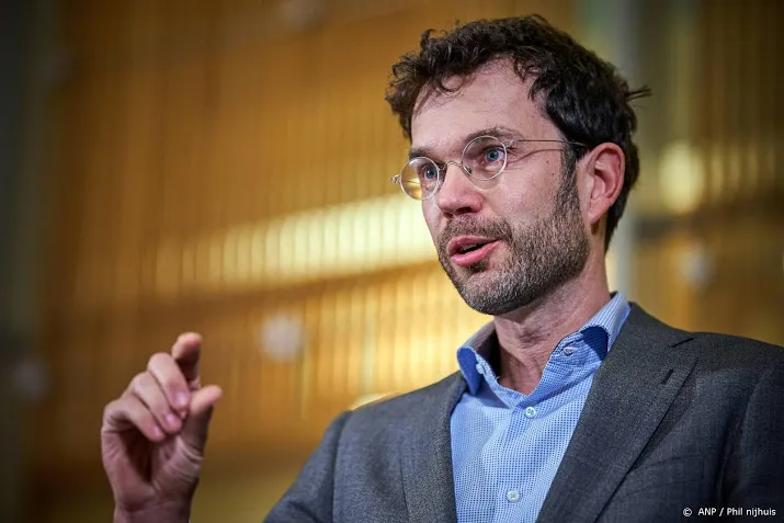 rivm kan nog niet inschatten wanneer coronavaccinatie begint