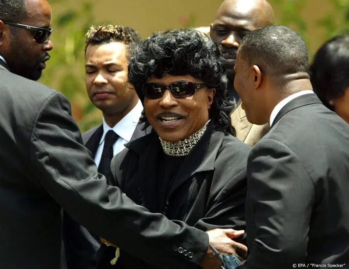 rocklegende little richard wordt begraven bij universiteit