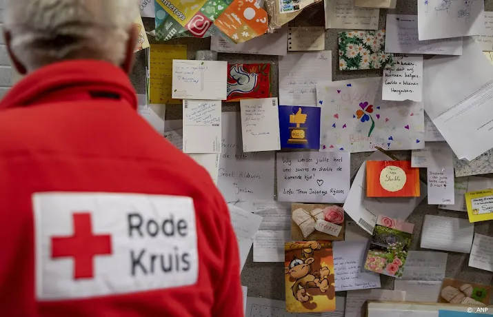 rode kruis helpt mensen hun voornemens te realiseren