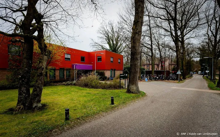 roep om eerdere sluiting kliniek michael p