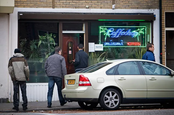roermond wil uitbaten coffeeshops aanbesteden