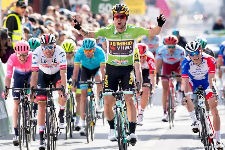 roglic grijpt de leiding in romandie