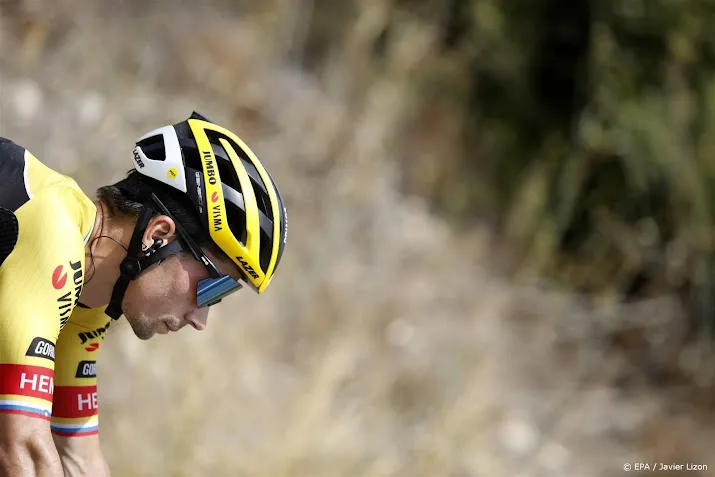 roglic ritwinnaar in wielerkoers tirreno adriatico