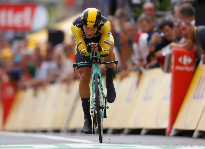roglic verstevigt leiding met etappezege