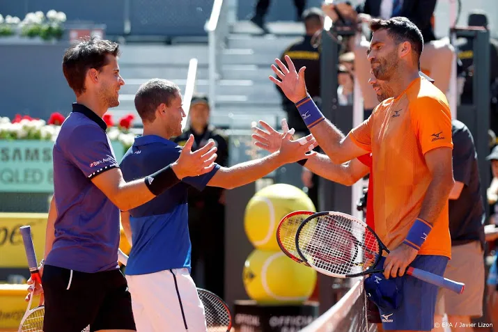 rojer wint dubbelspel in madrid