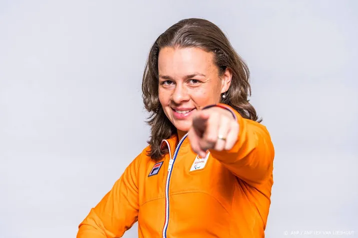 rolstoeltennisster buis beeindigt carriere
