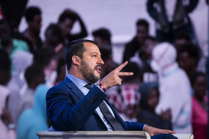 rome reddingsschip moet maar naar nederland