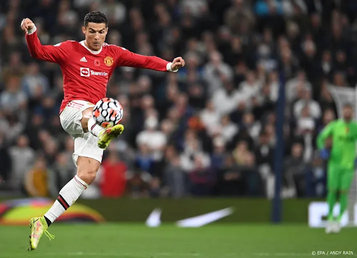 ronaldo redt manunited groeneveld scoort voor winnend villarreal