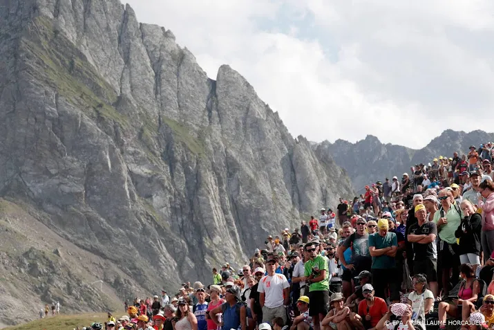 ronde van spanje bezoekt franse berg tourmalet