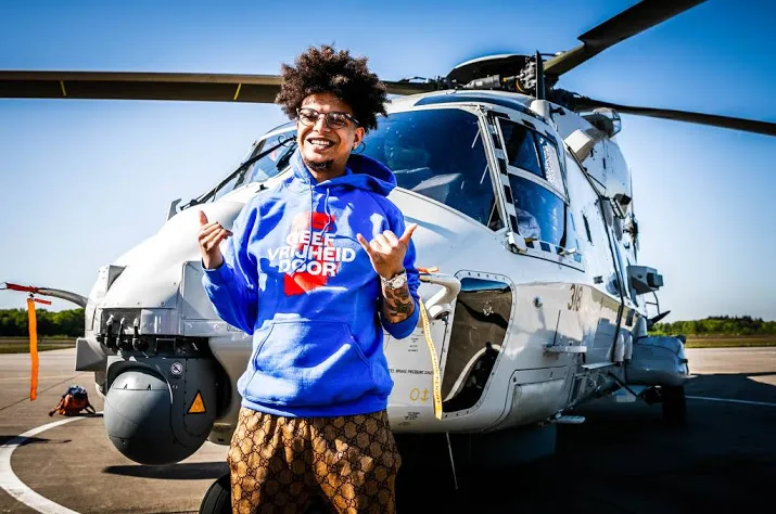 ronnie flex je verdiepen in vrijheid is cool
