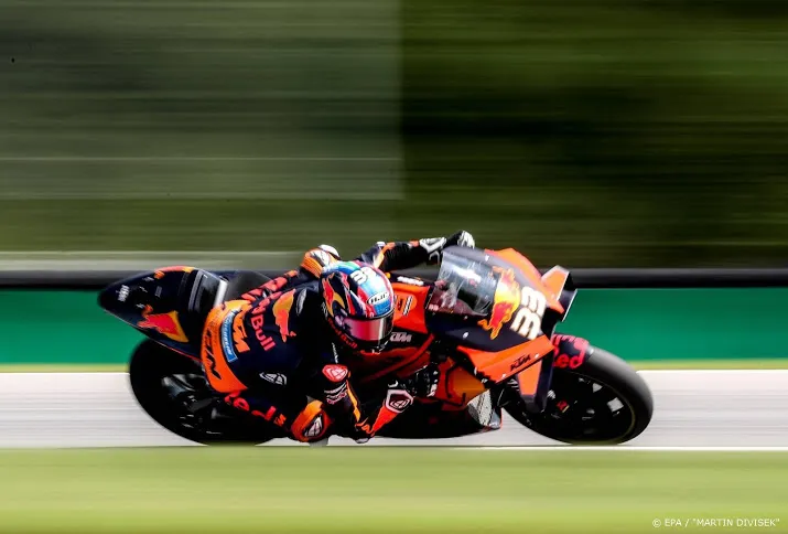 rookie binder stunt met zege in motogp race tsjechie