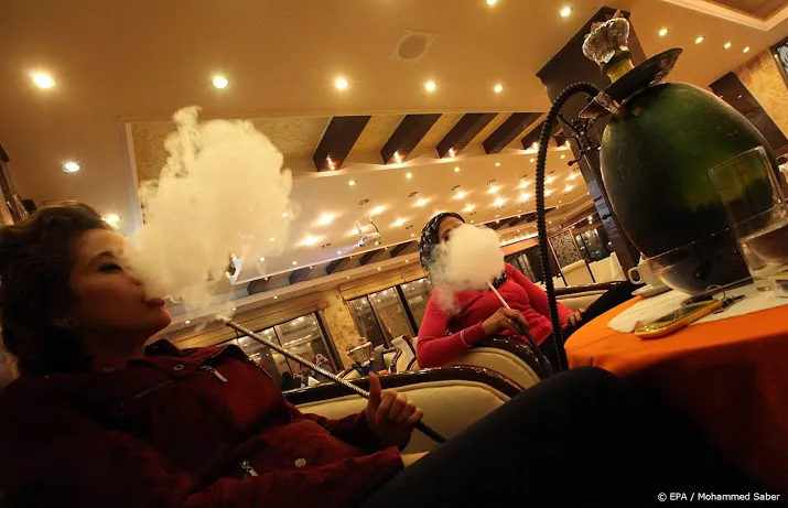 rotterdam gaat shishalounges harder aanpakken