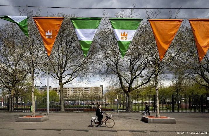rotterdam ontvangt willem alexander en familie op koningsdag