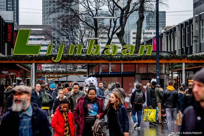 rotterdam weer scherper handhaven op drukke plekken