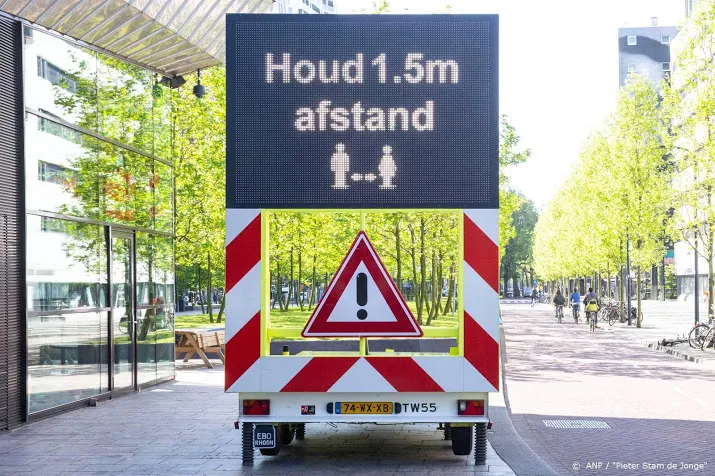 rotterdammers verwerken coronacrisis in zesdelige online opera