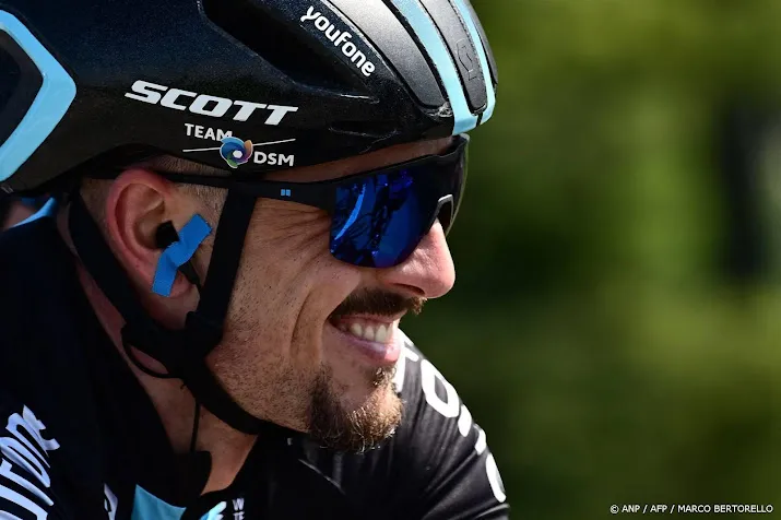 routinier degenkolb 35 fietst langer door bij dsm firmenich