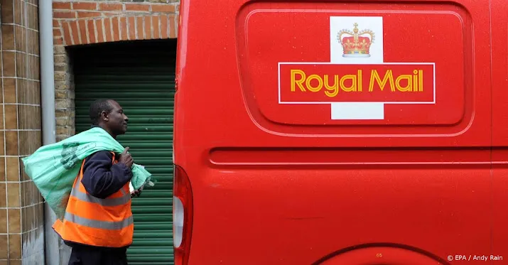 ruim 115 000 britse postbezorgers gaan staken voor hogere lonen