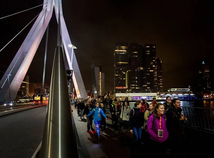 ruim 16 miljoen in nacht van de vluchteling