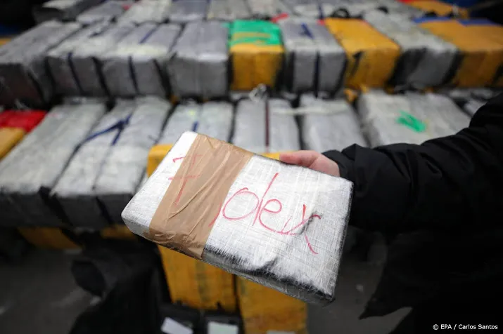 ruim 400 kilo cocaine gevonden in container rotterdamse haven