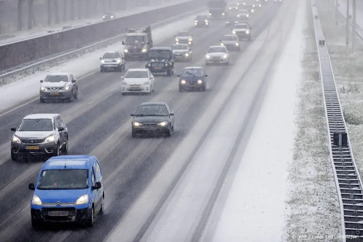 ruim 600 km file door drukte op wegen vanwege winterse weer