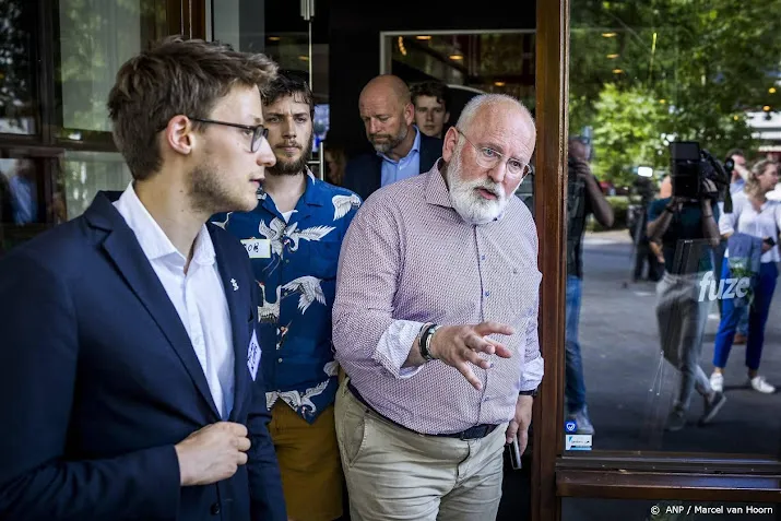 ruim 90 procent leden gl en pvda steunt leiderschap timmermans