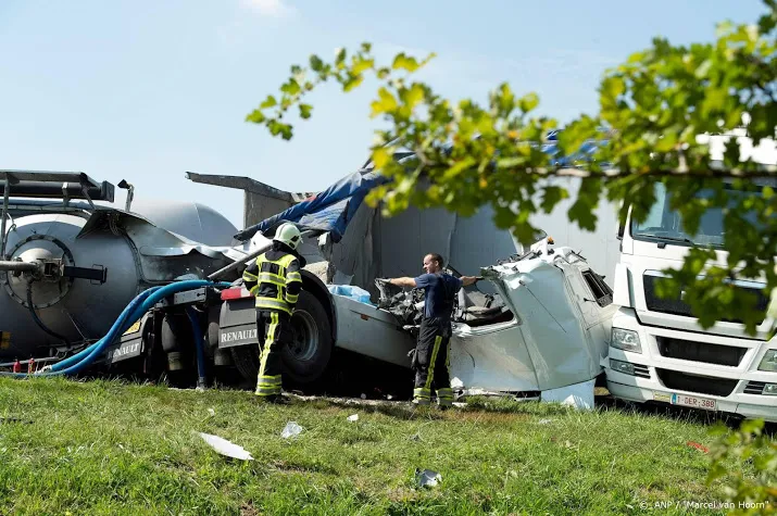 ruim helft in ziekenhuis overleden verkeersdoden had hersenletsel