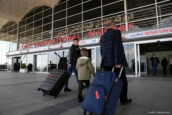 ruim honderd nederlandse militairen beveiligen luchthaven erbil