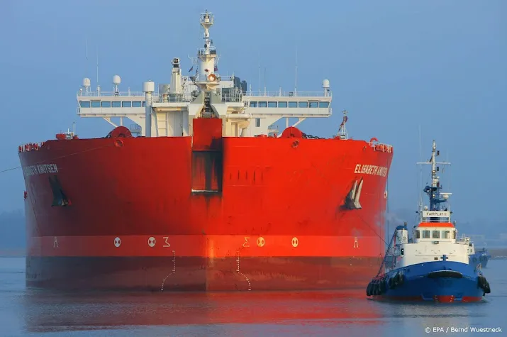 rusland bezorgd over opstopping olietankers bij turkse vaarroutes