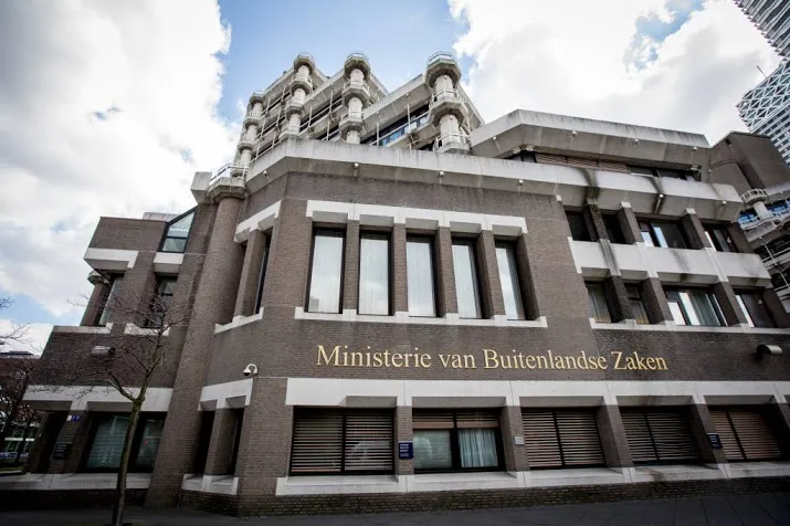 rusland ontbiedt nederlandse ambassadeur