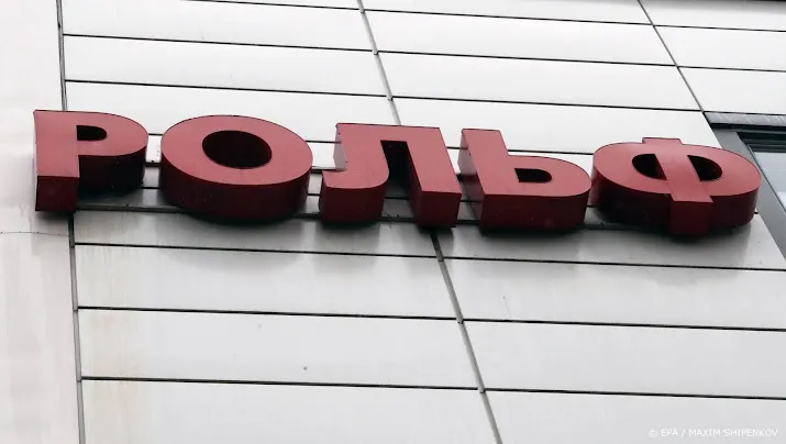 russische autoverkoop gekelderd door westerse sancties en boycot