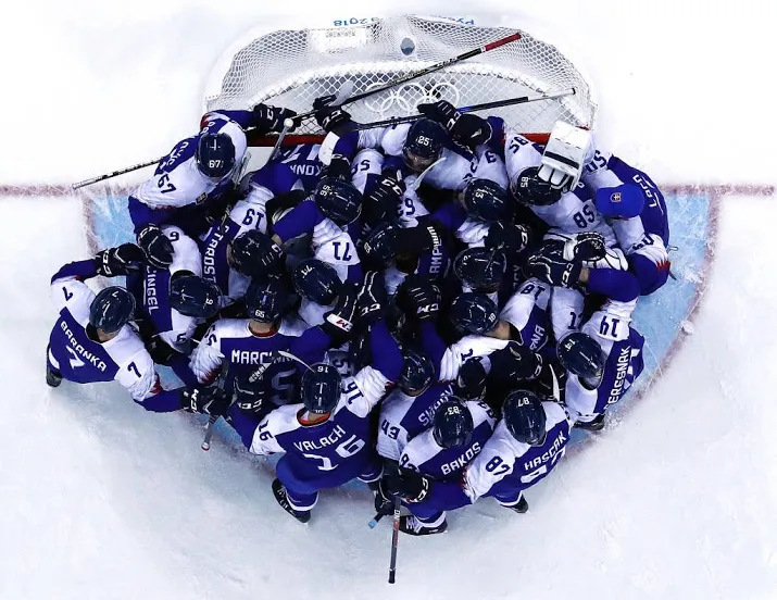 russische ijshockeyers beginnen met nederlaag