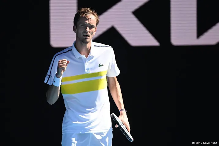russische tennisser medvedev lost nadal af als mondiale nummer 2