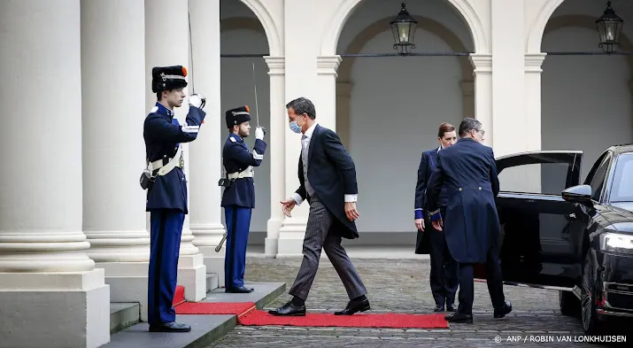 rutte aangekomen op paleis noordeinde