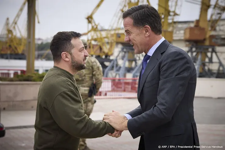 rutte belooft in oekraine 150 miljoen euro extra voor munitie