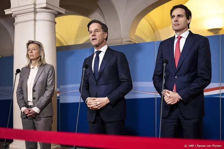 rutte biedt polen hulp aan voor opvang oekraiense vluchtelingen
