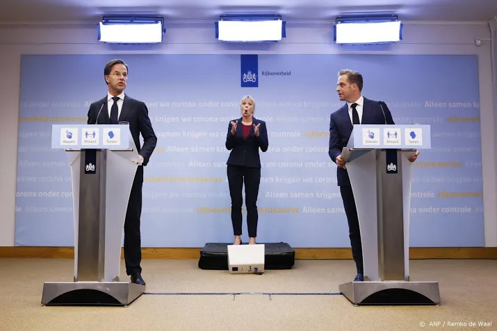 rutte blijf ondanks versoepelingen alert vooral in buitenland