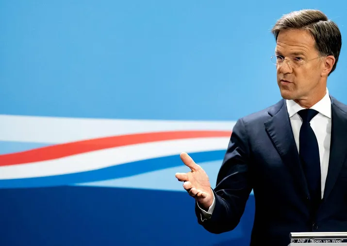 rutte blijft voor quarantaineplicht na bron en contactonderzoek