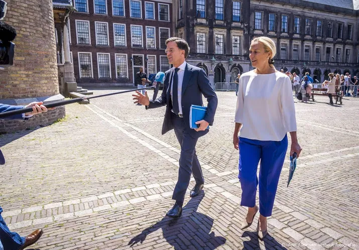 rutte en kaag zwijgen na bezoek aan informateur