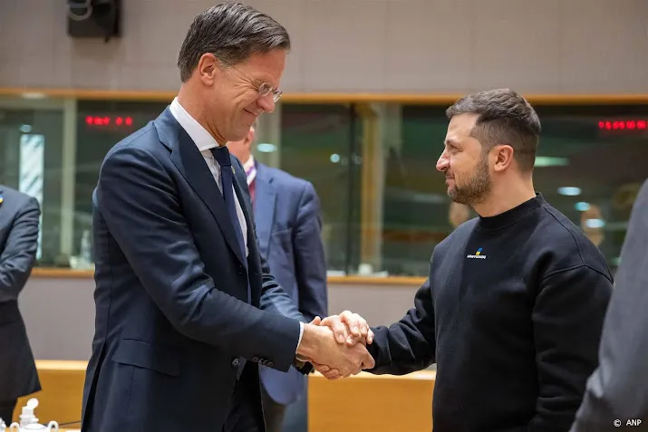 rutte en schreinemacher bezoeken president zelenski in kiev